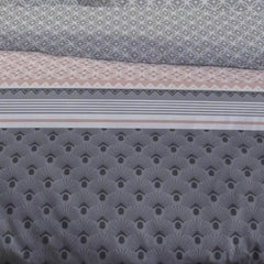 V6HC6759FCF05CC1D08617E1C3AEF73F349R7242670P2